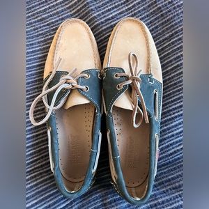 Sebago boat shoes, tan suede leather